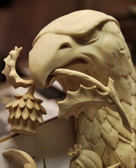 Heraldische adelaar in lindehout | Detail houten familiewapen,VS