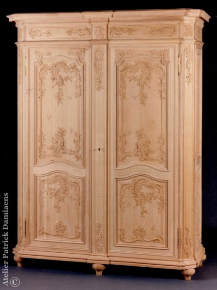 Luikse Garde-Robe kast in Luikse Lodewijk XV-stijl